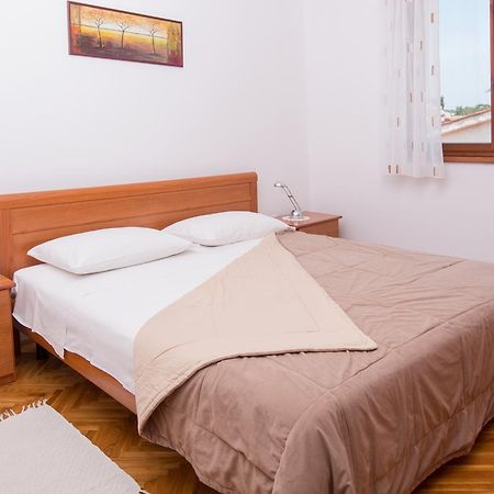 Apartmani Mira Premantura Kültér fotó
