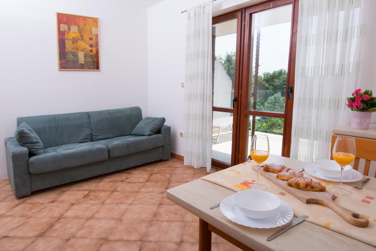 Apartmani Mira Premantura Kültér fotó
